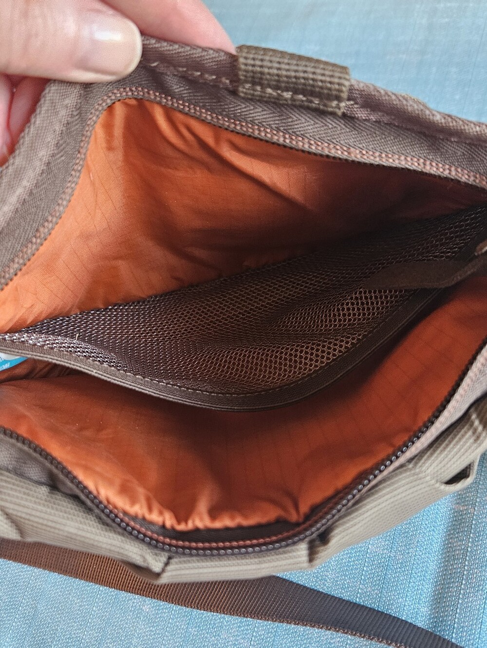 KEEN Hybrid Transport Crossbody bag purse - Picture 8 of 12